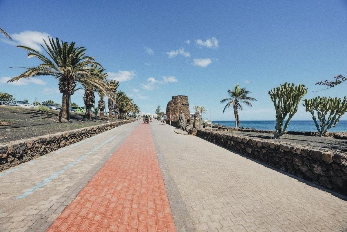 Lanzarote Beach Apartments, Casa Ona Costa Teguise Kültér fotó